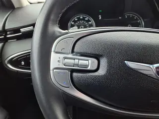 Genesis GV70 2025 AWD 2.5T Estándar 4 puertas SUV