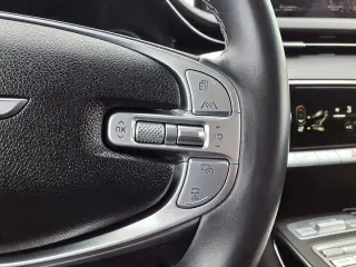 Genesis GV70 2025 AWD 2.5T Estándar 4 puertas SUV