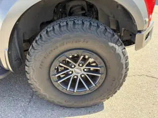 Ford F-150 2019 4x4 Raptor 4 puertas SuperCrew 5.5 pies. SB
