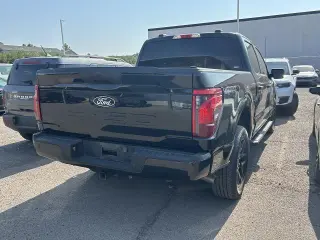 Ford F-150 2024 4x4 STX 4 puertas SuperCrew 5.5 pies. SB