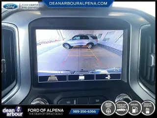 GMC Sierra 1500 2020 4x4 SLT 4 puertas Cabina Crew 5.8 pies. Caja corta