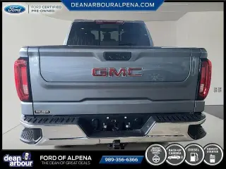 GMC Sierra 1500 2020 4x4 SLT 4 puertas Cabina Crew 5.8 pies. Caja corta