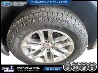 GMC Sierra 1500 2020 4x4 SLT 4 puertas Cabina Crew 5.8 pies. Caja corta