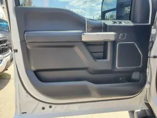 Ford F-150 2019 4x4 Lariat 4 puertas SuperCrew 5.5 pies. SB
