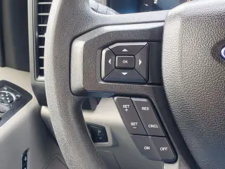 Ford F-150 2018 4x4 XL 4 puertas SuperCrew 5.5 pies. SB