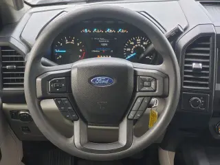 Ford F-150 2018 4x4 XL 4 puertas SuperCrew 5.5 pies. SB