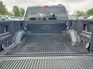 Ford F-150 2018 4x4 XL 4 puertas SuperCrew 5.5 pies. SB