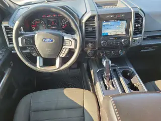 Ford F-150 2018 4x4 King Ranch 4 puertas SuperCrew 6.5 pies. SB