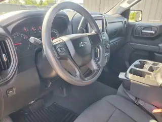 Chevrolet Silverado 1500 2020 4x4 Custom Trail Boss 4 puertas Cabina Crew 5.8 pies. SB