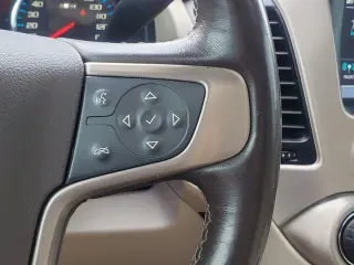 GMC Yukon XL 2019 4x4 Denali 4 puertas SUV