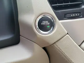 GMC Yukon XL 2019 4x4 Denali 4 puertas SUV
