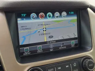 GMC Yukon XL 2019 4x4 Denali 4 puertas SUV
