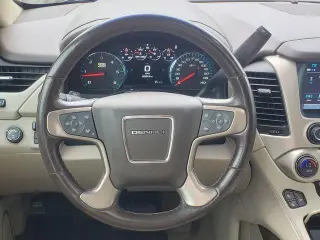 GMC Yukon XL 2019 4x4 Denali 4 puertas SUV