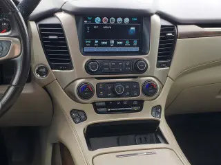 GMC Yukon XL 2019 4x4 Denali 4 puertas SUV