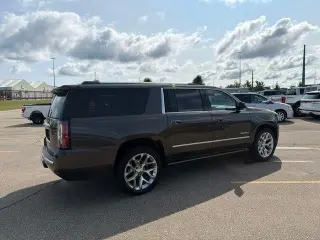 GMC Yukon XL 2019 4x4 Denali 4 puertas SUV