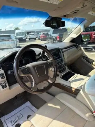 GMC Yukon XL 2019 4x4 Denali 4 puertas SUV