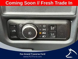 Ford F-150 2023 4x4 XL 4 puertas SuperCrew 5.5 pies. SB