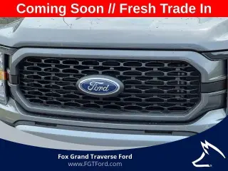 Ford F-150 2023 4x4 XL 4 puertas SuperCrew 5.5 pies. SB