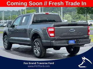 Ford F-150 2023 4x4 XL 4 puertas SuperCrew 5.5 pies. SB