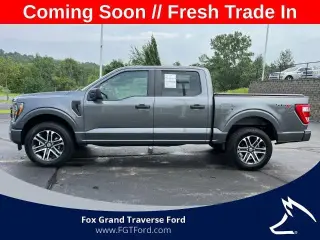Ford F-150 2023 4x4 XL 4 puertas SuperCrew 5.5 pies. SB