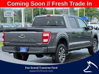 Ford F-150 2023 4x4 XL 4 puertas SuperCrew 5.5 pies. SB