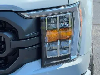Ford F-150 2023 4x4 XLT 4 puertas SuperCrew 5.5 pies. SB