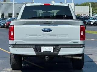 Ford F-150 2023 4x4 XLT 4 puertas SuperCrew 5.5 pies. SB