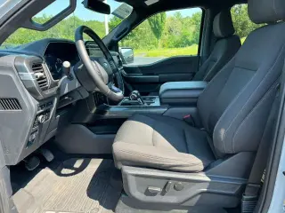 Ford F-150 2023 4x4 XLT 4 puertas SuperCrew 5.5 pies. SB
