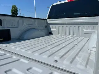 Ford F-150 2023 4x4 XLT 4 puertas SuperCrew 5.5 pies. SB