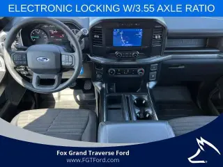 Ford F-150 2023 4x4 XL 4 puertas SuperCrew 5.5 pies. SB