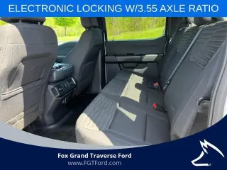 Ford F-150 2023 4x4 XL 4 puertas SuperCrew 5.5 pies. SB