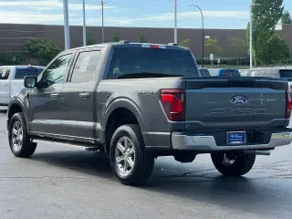 Ford F-150 2025 4x4 XLT 4 puertas SuperCrew 5.5 pies SB