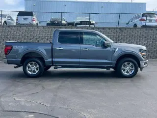 Ford F-150 2025 4x4 XLT 4 puertas SuperCrew 5.5 pies SB