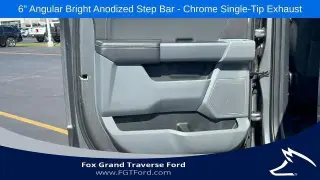 Ford F-150 2025 4x4 XLT 4 puertas SuperCrew 5.5 pies. SB
