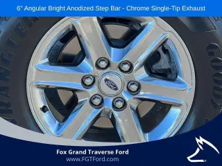 Ford F-150 2025 4x4 XLT 4 puertas SuperCrew 5.5 pies. SB