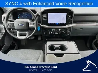 Ford F-150 2025 4x4 XLT 4 puertas SuperCrew 5.5 pies. SB
