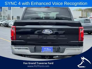 Ford F-150 2025 4x4 XLT 4 puertas SuperCrew 5.5 pies. SB