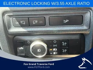 Ford F-150 2024 4x4 XLT 4 puertas SuperCrew 6.5 pies. SB