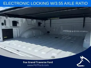 Ford F-150 2024 4x4 XLT 4 puertas SuperCrew 6.5 pies. SB