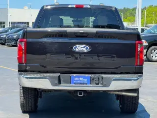 Ford F-150 2025 4x4 XLT 4 puertas SuperCrew 6.5 pies. SB