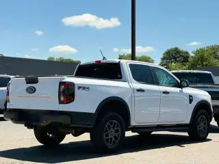 Ford Ranger 2025 4x4 XLT 4 puertas SuperCrew 5.0 pies. SB