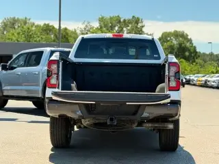 Ford Ranger 2025 4x4 XLT 4 puertas SuperCrew 5.0 pies. SB