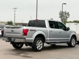 Ford F-150 2020 4x4 Lariat 4 puertas SuperCrew 5.5 pies. SB