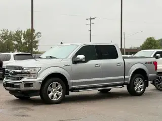 Ford F-150 2020 4x4 Lariat 4 puertas SuperCrew 5.5 pies. SB