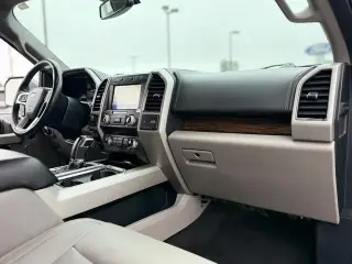 Ford F-150 2020 4x4 Lariat 4 puertas SuperCrew 5.5 pies. SB