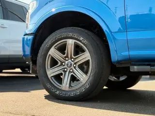 Ford F-150 2020 4x4 XLT 4 puertas SuperCrew 5.5 pies. SB