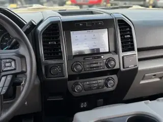 Ford F-150 2019 4x4 XLT 4 puertas SuperCrew 5.5 pies. SB