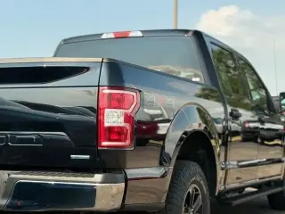 Ford F-150 2019 4x4 XLT 4 puertas SuperCrew 5.5 pies. SB