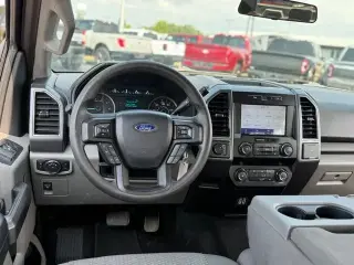 Ford F-150 2019 4x4 XLT 4 puertas SuperCrew 5.5 pies. SB