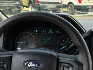 Ford F-150 2019 4x4 XLT 4 puertas SuperCrew 5.5 pies. SB
